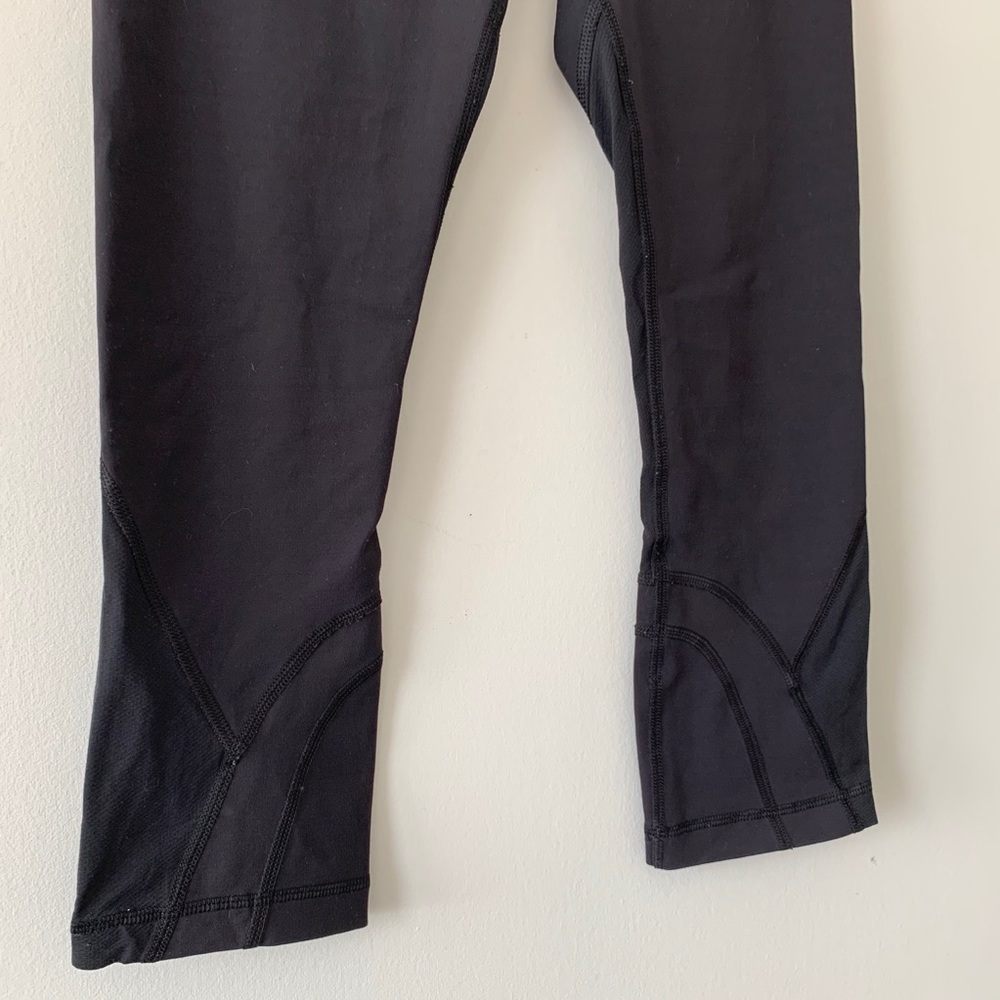 Lululemon Solid Black Wunder Under Crop Leggings 4 - image 3
